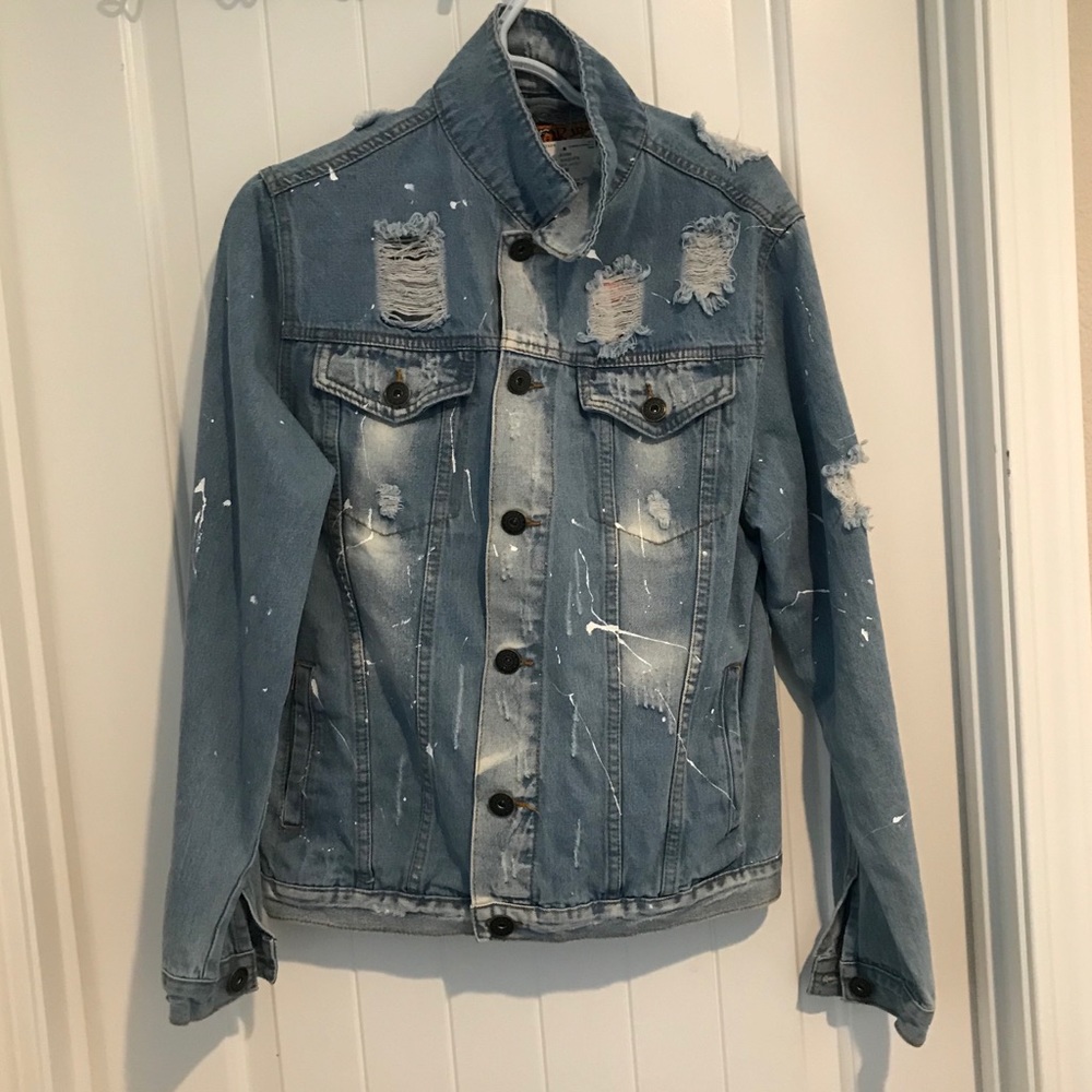 Rolling paper light acid wash jean jacket